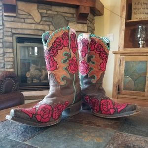 Gorgeous Rodeo Quincy Cowboy Boots